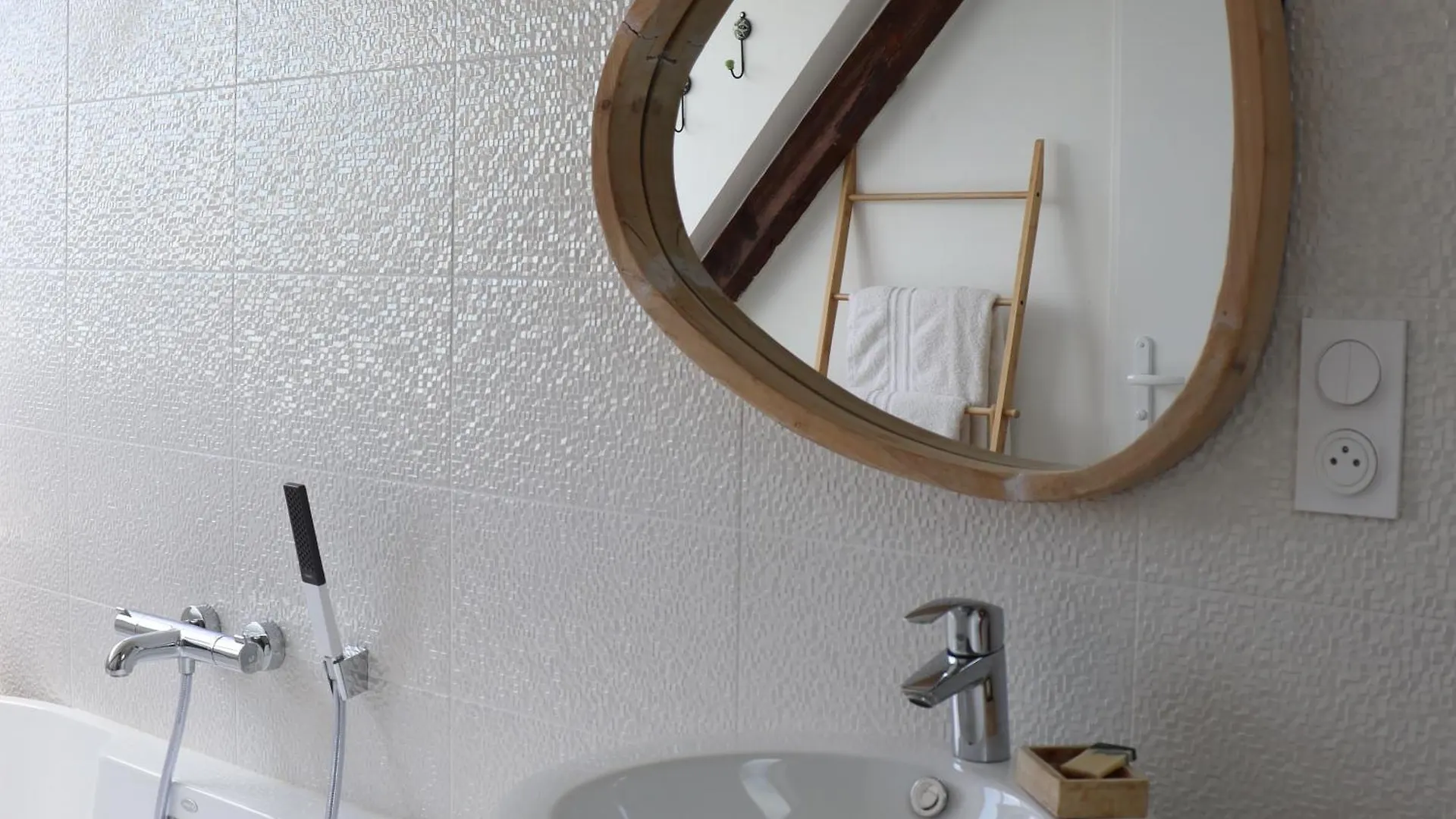 Bed & Breakfast La Bulle D'Etel, Chambres & Spa